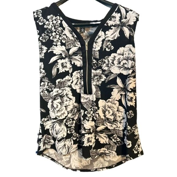 (5 for $25) Sleeveless Zip Front Floral Blouse in Black & White S - Picture 7 of 8